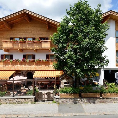 Hotel Café Pension Koller à Brixen im Thale Extérieur photo