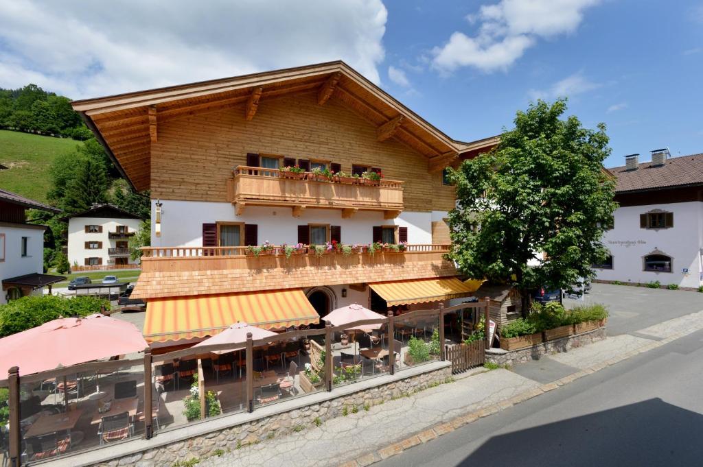 Hotel Café Pension Koller à Brixen im Thale Extérieur photo